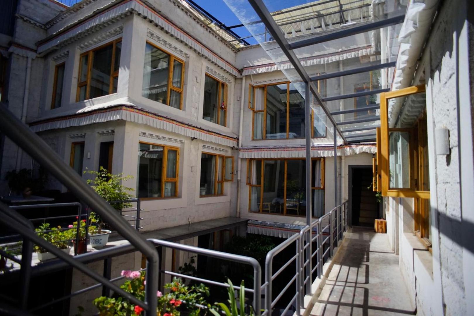 Fengma Feiyang Hostel Lassa Exterior foto