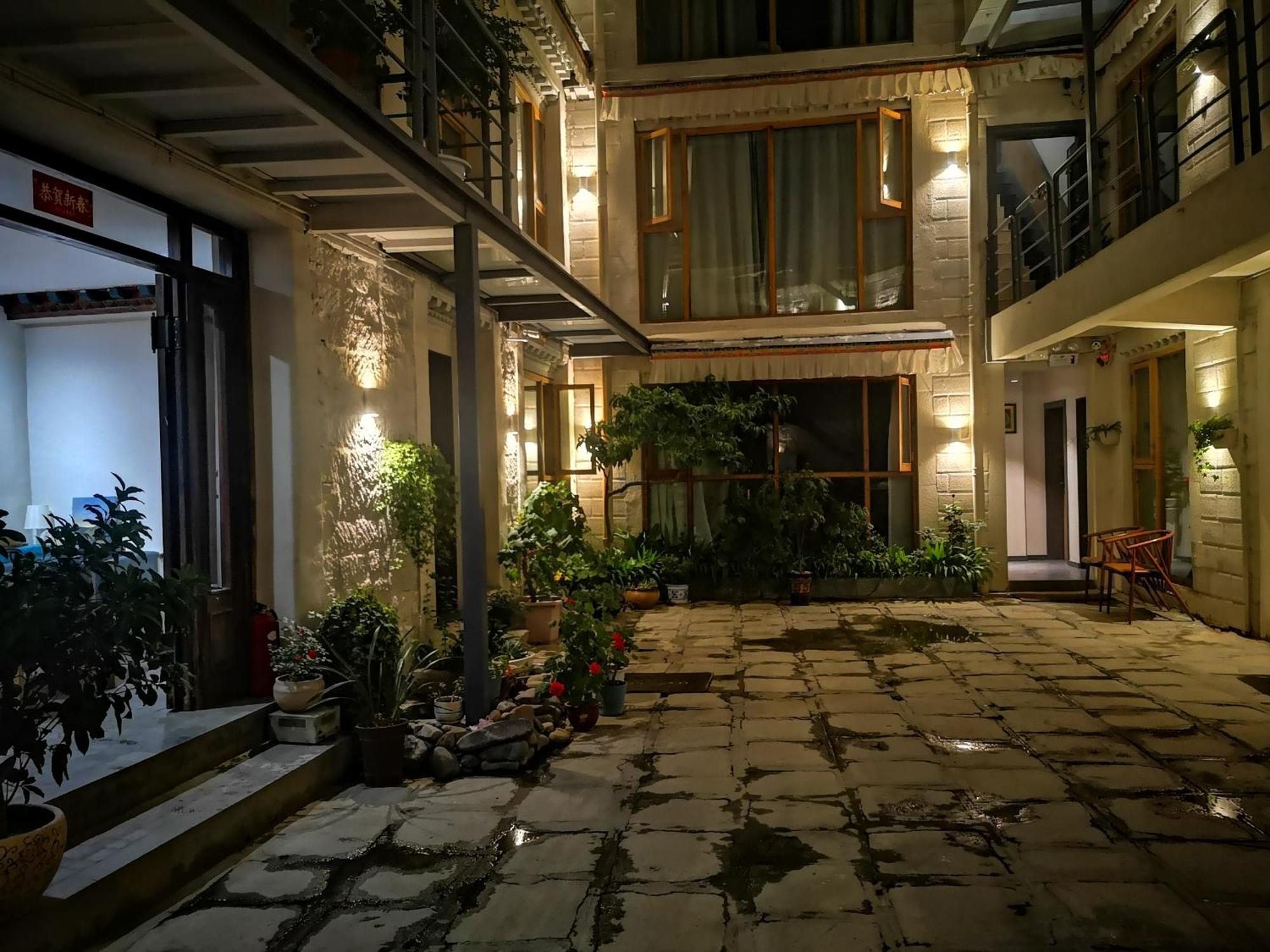 Fengma Feiyang Hostel Lassa Exterior foto