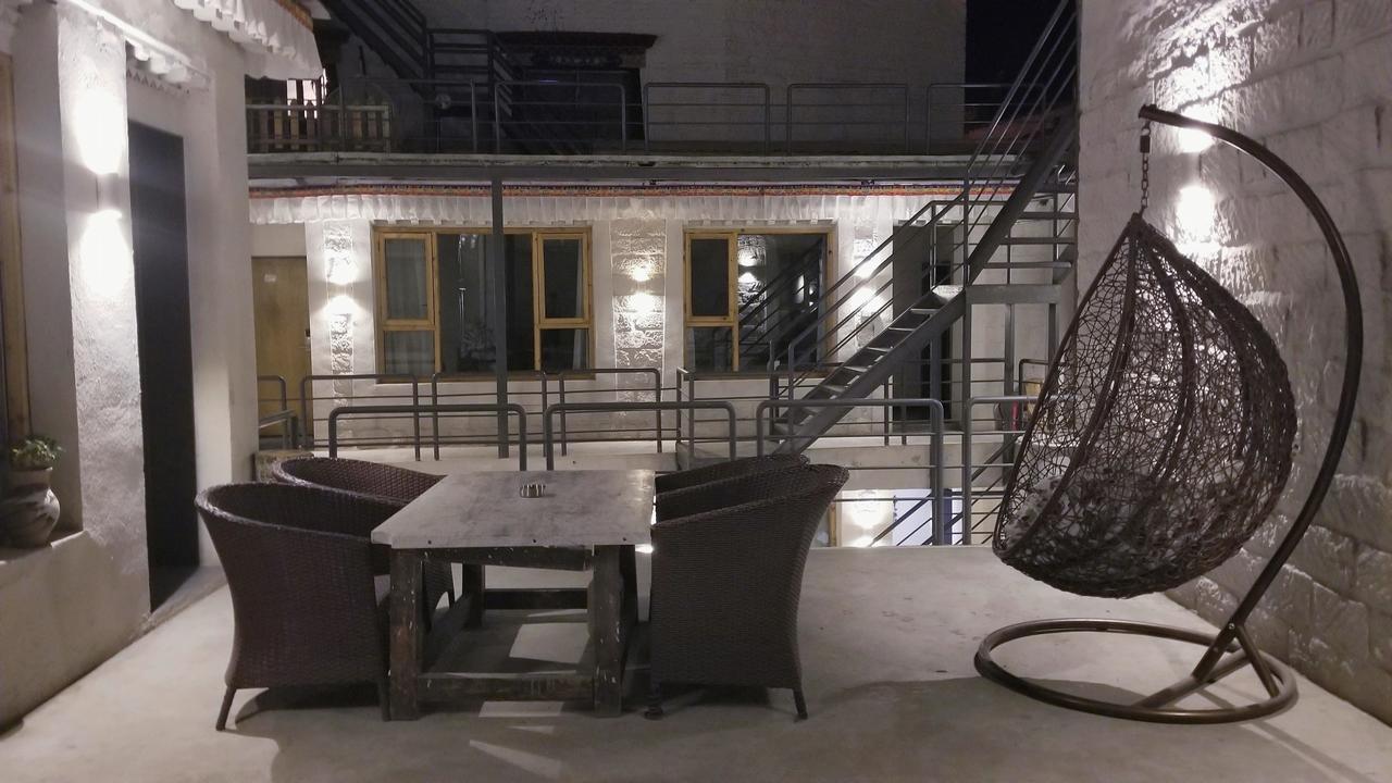Fengma Feiyang Hostel Lassa Exterior foto